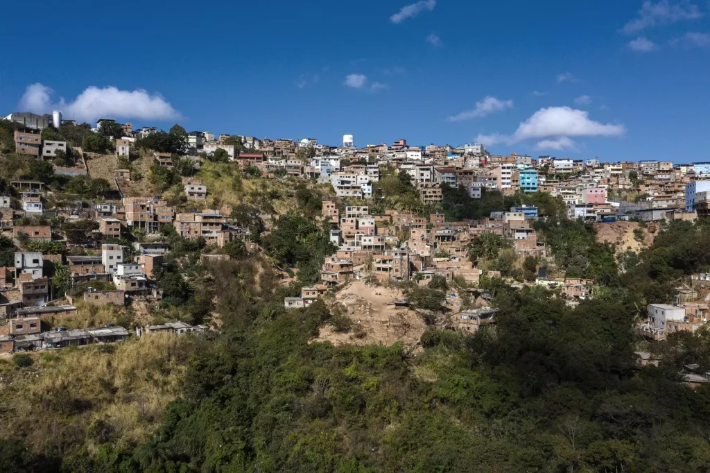coletivo levante